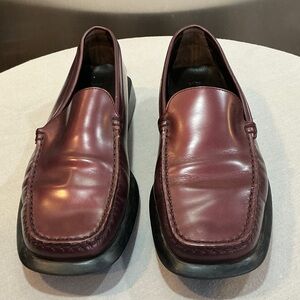 TODS BURGUNDY MOCCASIN LOAFERS